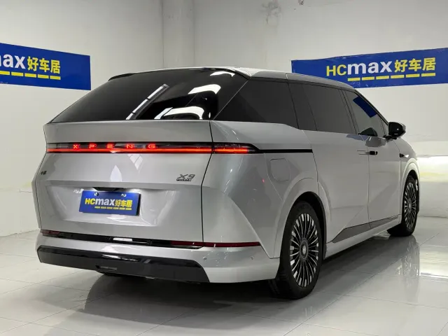 Xpeng X9 — Фото автомобиля 6
