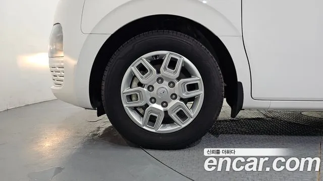 Hyundai Staria Staria Tourer 11 мест — Фото автомобиля 5