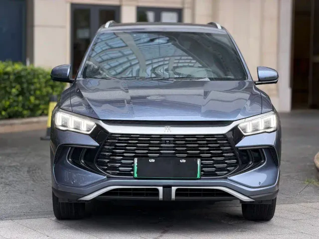 BYD Song Pro — Фото автомобиля 2