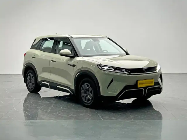 BYD Yuan UP — Фото автомобиля 8