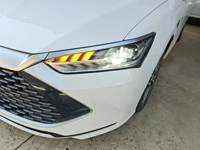 BYD Qin PLUS — Фото автомобиля 23