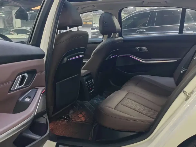 BMW 3 Series — Фото автомобиля 9