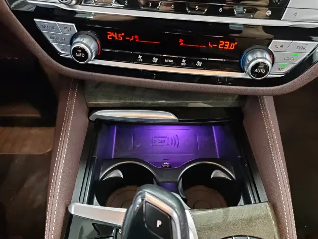 BMW 5 Series — Фото автомобиля 13