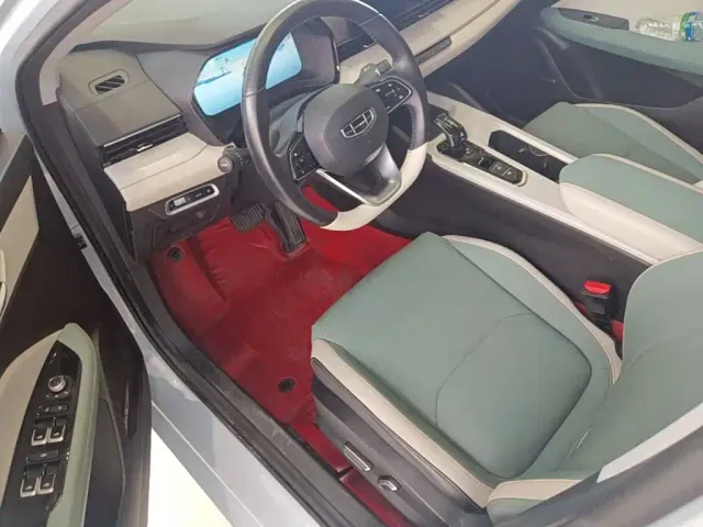 Geely Emgrand L — Фото автомобиля 15