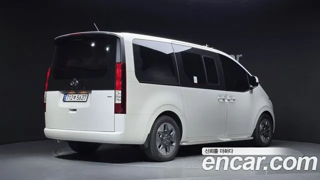 Hyundai Staria — Фото автомобиля 2