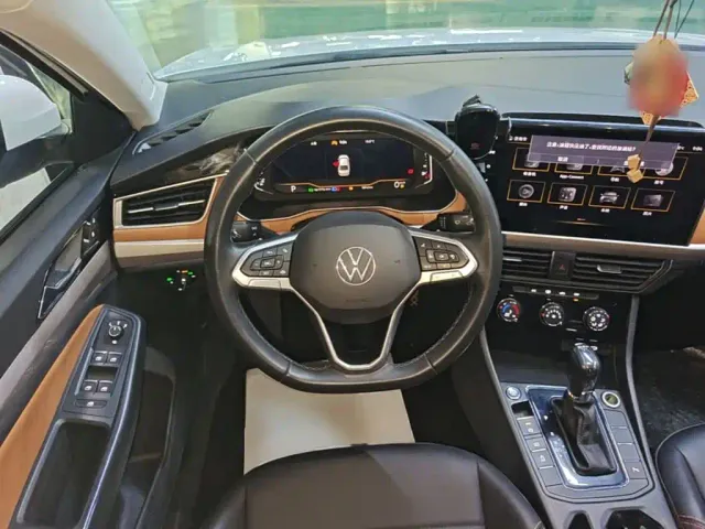 Volkswagen Bora — Фото автомобиля 10