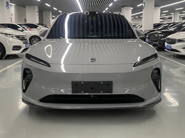 Nio ET5 — Фото автомобиля 2