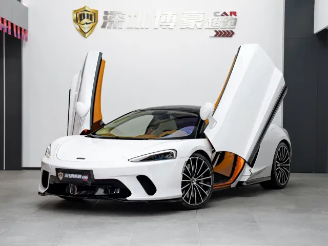 Фотография автомобиля — McLaren GT