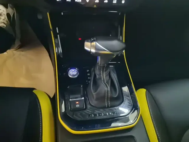 Dongfeng Aeolus Yixuan 2021 230T Auto Hunting Knight Edition — Фото автомобиля 13