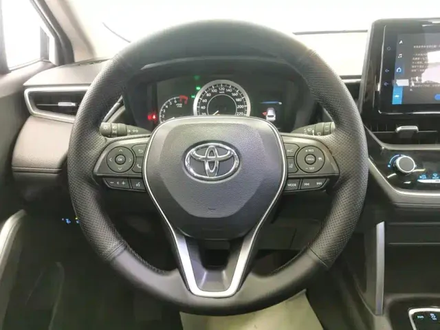 Toyota Corolla Cross — Фото автомобиля 15