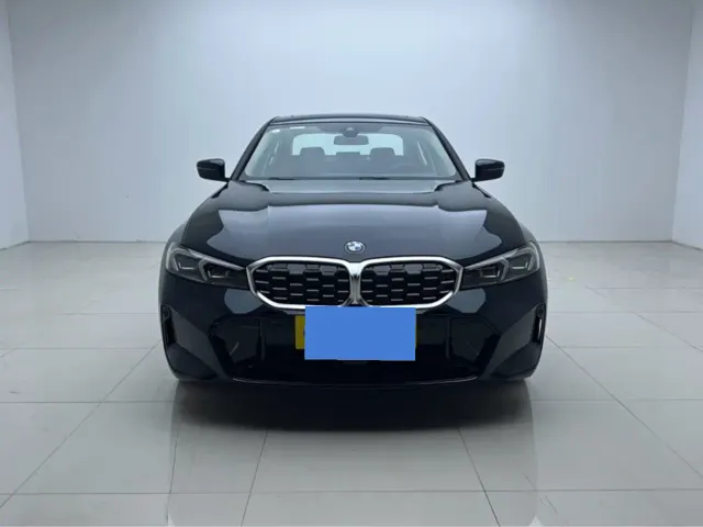 BMW 3 Series — Фото автомобиля 2