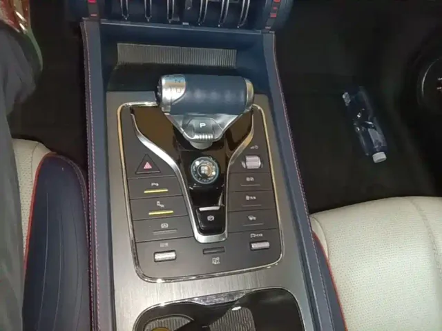 BYD Yuan PLUS — Фото автомобиля 13