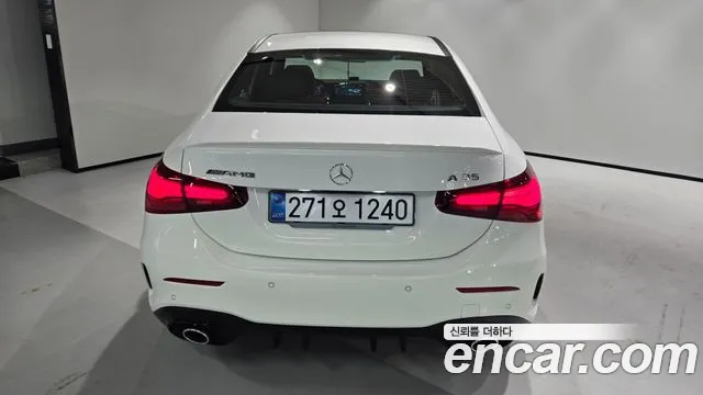 Mercedes-Benz A-Class — Фото автомобиля 3