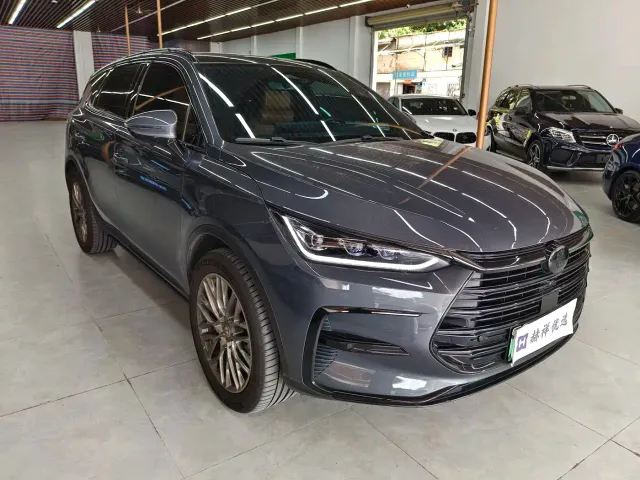 BYD Tang — Фото автомобиля 3