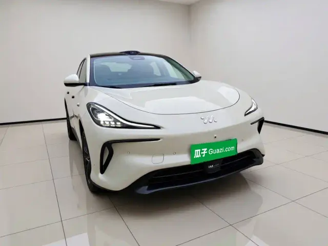IM Motors LS6 — Фото автомобиля 22