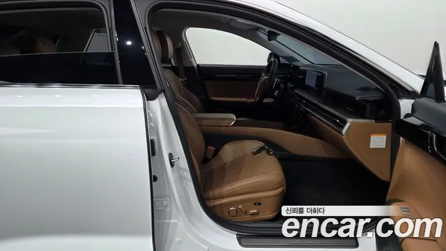 Hyundai Grandeur GN7 — Фото автомобиля 16