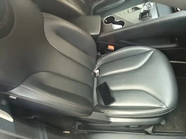 Roewe RX5 — Фото автомобиля 24