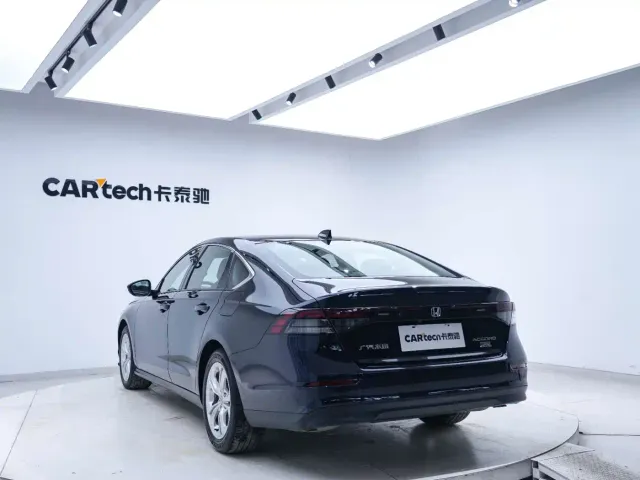 Honda Accord — Фото автомобиля 19