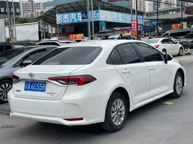 Toyota Corolla — Фото автомобиля 5