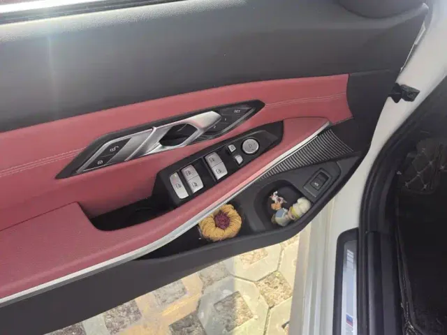 BMW 3 Series — Фото автомобиля 9