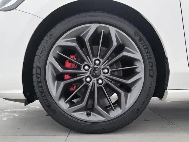 Ford Focus — Фото автомобиля 17