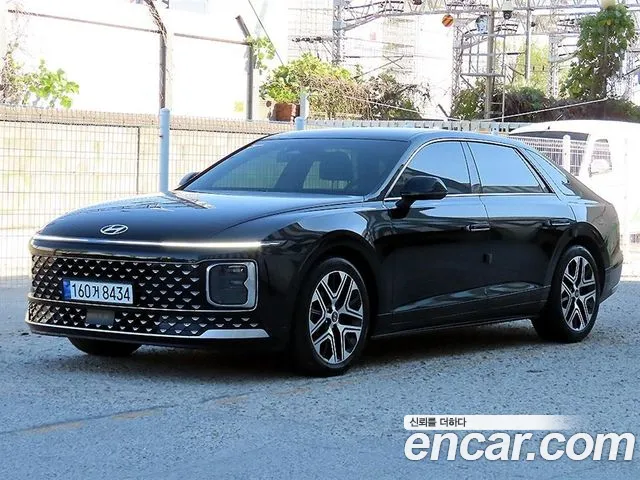 Фотография автомобиля — Hyundai Grandeur GN7