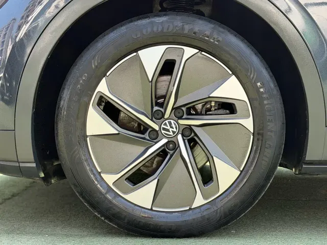 Volkswagen ID.4 CROZZ 2022 Standard Range PURE Edition — Фото автомобиля 18