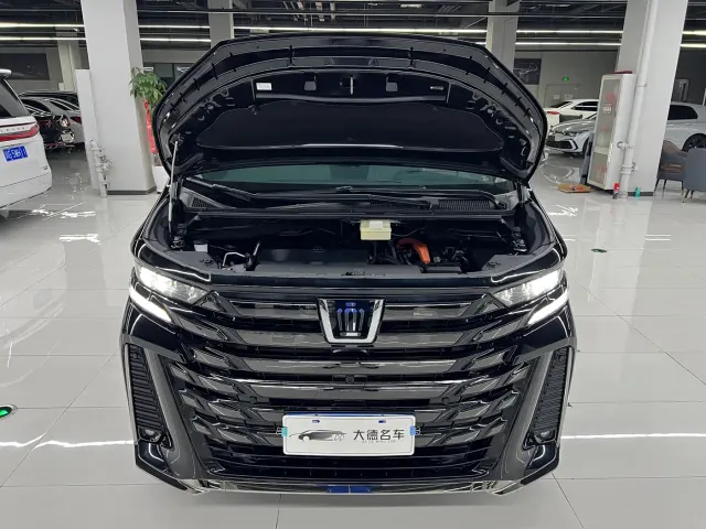Toyota Vellfire — Фото автомобиля 28