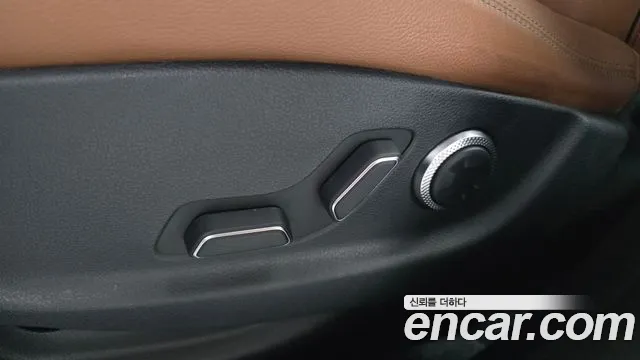 Genesis GV70 2.5T Бензин 2WD — Фото автомобиля 28