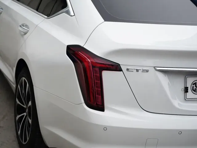 Cadillac CT5 — Фото автомобиля 19