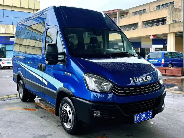 Iveco Daily — Фото автомобиля 2