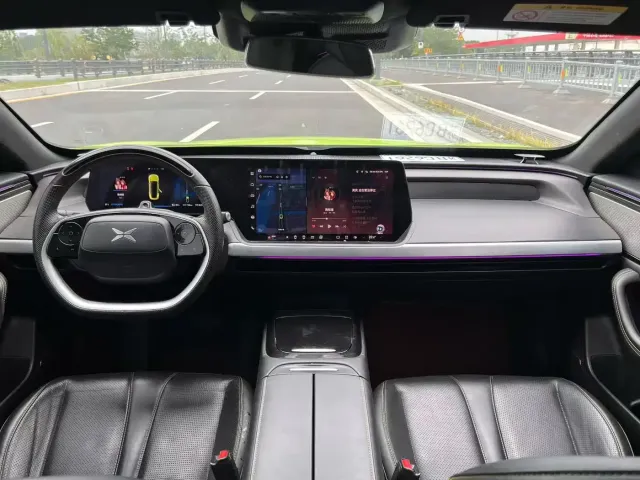Xpeng P7 — Фото автомобиля 5