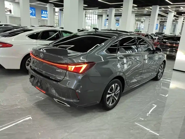 Changan Eado — Фото автомобиля 5
