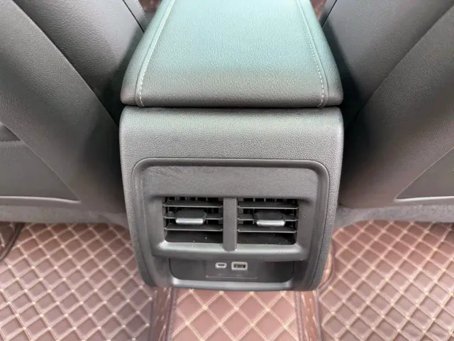 Cadillac XT4 — Фото автомобиля 25