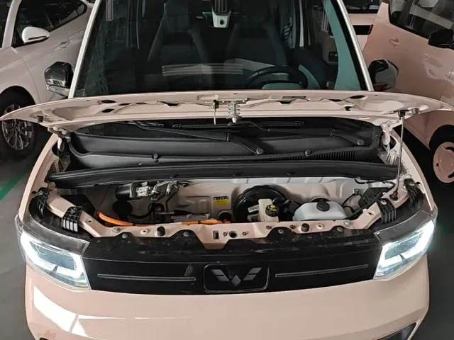 Wuling Hongguang Mini EV — Фото автомобиля 19