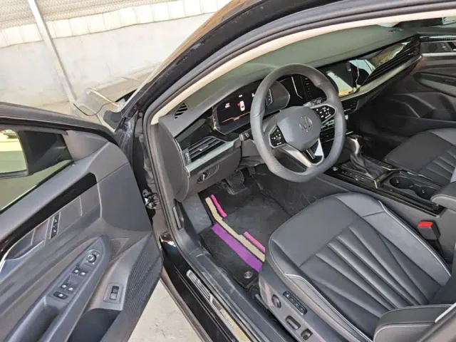 Volkswagen Passat — Фото автомобиля 15