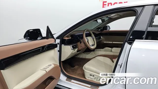 Hyundai Grandeur GN7 — Фото автомобиля 15
