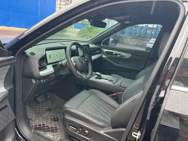 GAC Trumpchi GS8 — Фото автомобиля 9