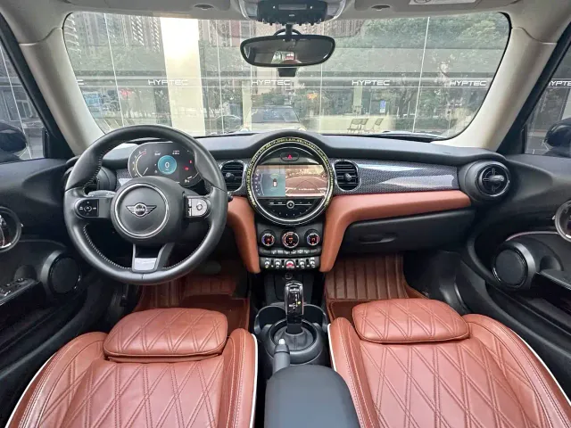MINI Hatch — Фото автомобиля 9