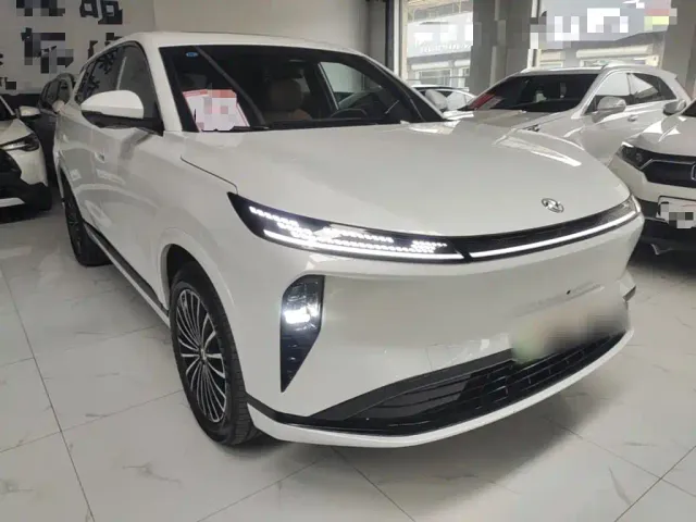 Dongfeng Aeolus L8 — Фото автомобиля 3