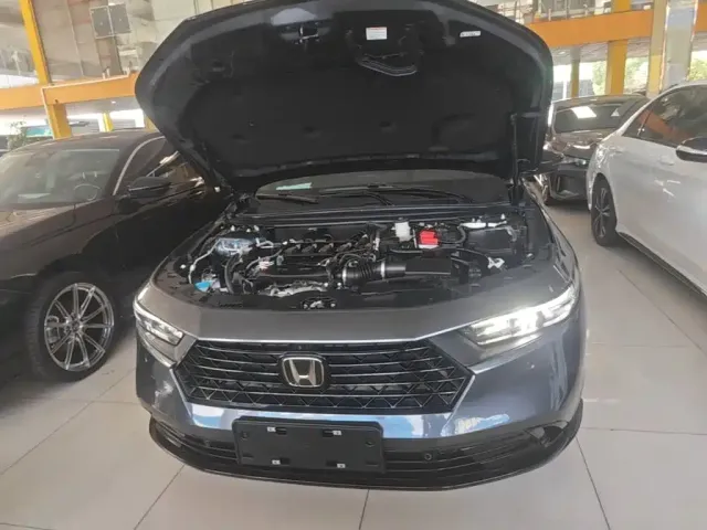 Honda Accord — Фото автомобиля 19