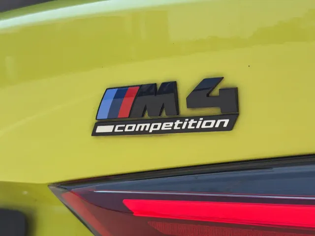 BMW M4 — Фото автомобиля 27
