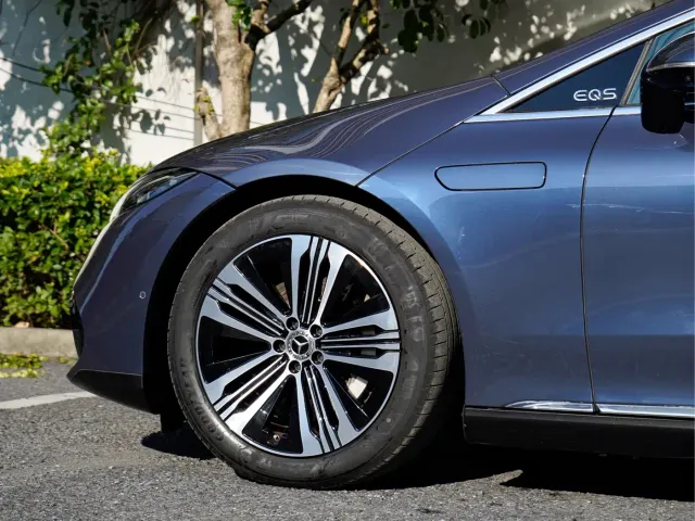 Mercedes-Benz EQS — Фото автомобиля 8