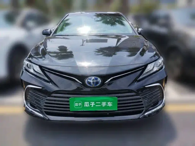Toyota Camry — Фото автомобиля 2