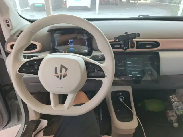Leapmotor T03 — Фото автомобиля 9