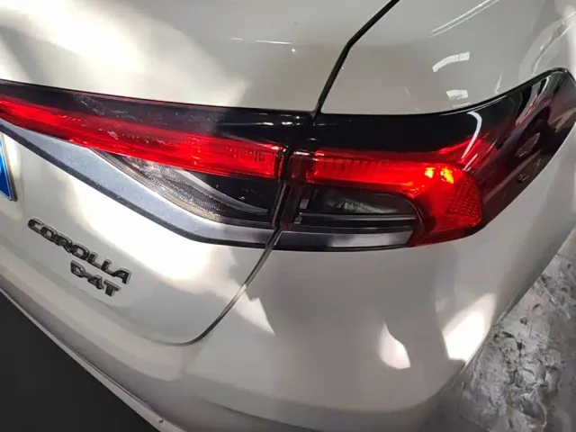 Toyota Corolla — Фото автомобиля 7