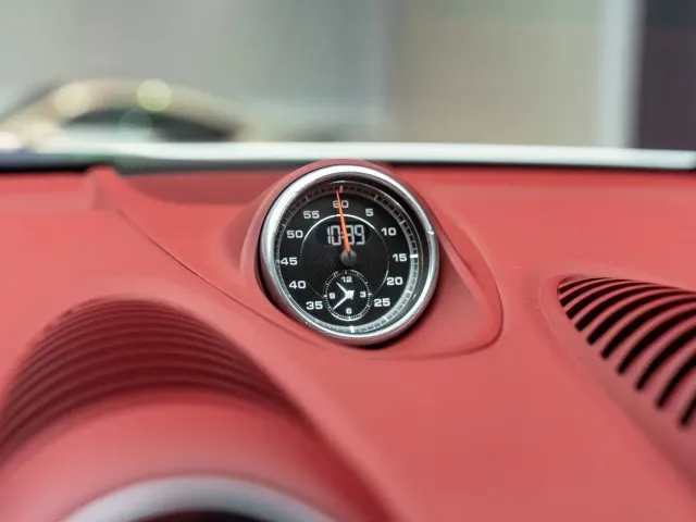 Porsche 718 — Фото автомобиля 14