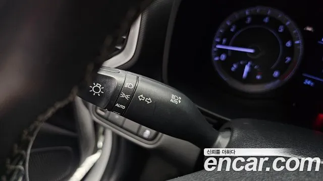 Hyundai Venue Venue 1.6 Modern Plus — Фото автомобиля 28