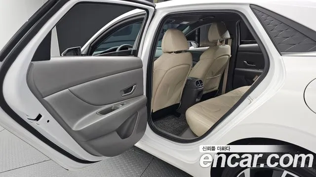 Hyundai Avante — Фото автомобиля 18