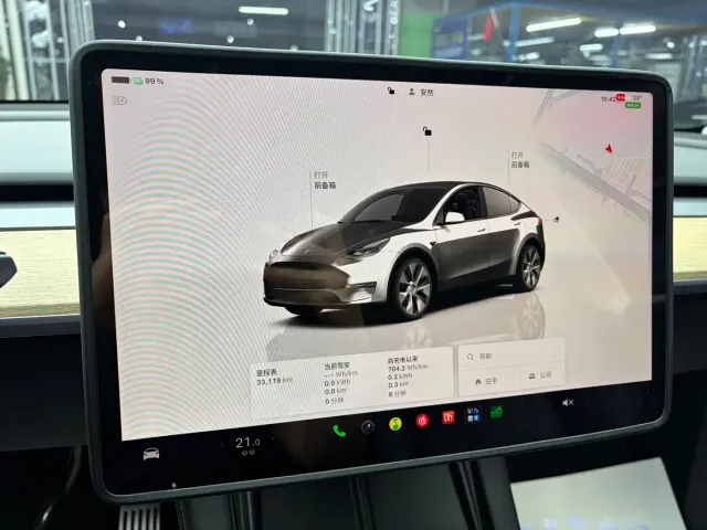 Tesla Model Y — Фото автомобиля 14